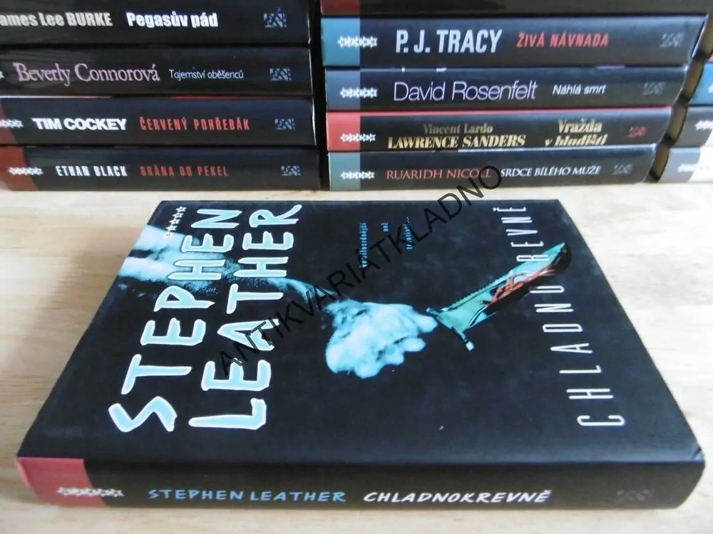 CHLADNOKREVNĚ, STEPHEN LEATHER, **an
