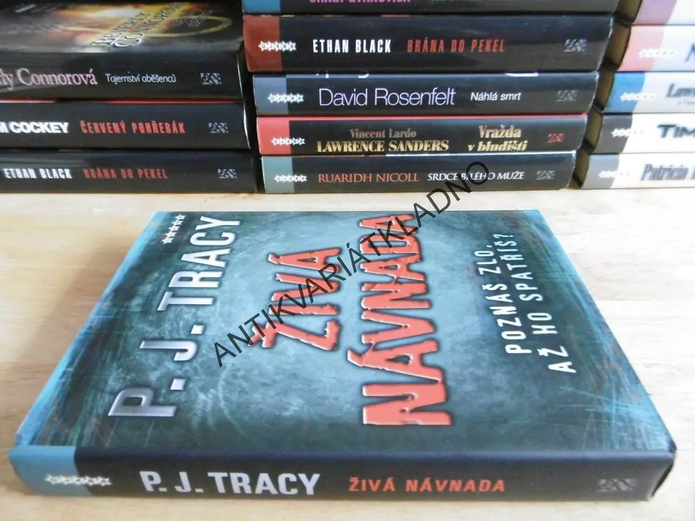 ŽIVÁ NÁVNADA, P. J. TRACY, **an