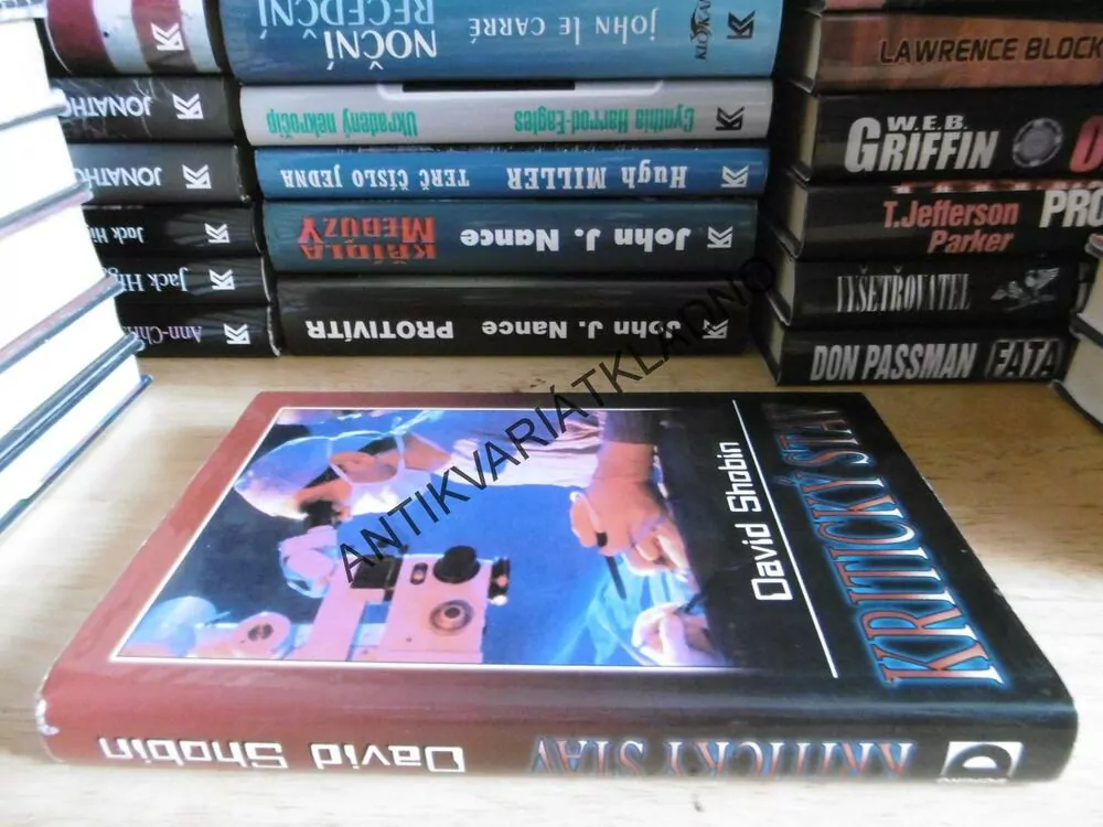 KRITICKÝ STAV, DAVID SHOBIN, **an