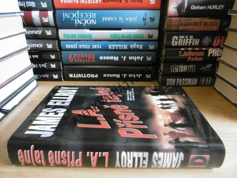 L. A. PŘÍSNĚ TAJNÉ, JAMES ELLROY, **an