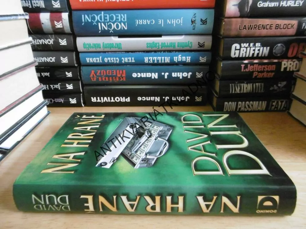 NA HRANĚ, DAVID DUN, **an