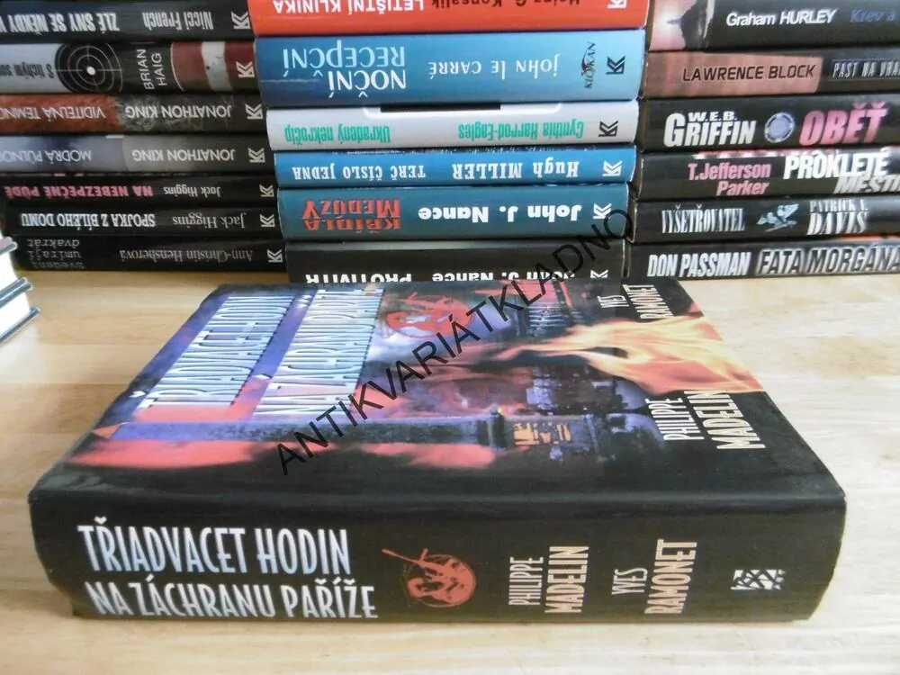 TŘIADVACET HODIN NA ZÁCHRANU PAŘÍŽE, PHILIPPE MADELIN, YVES RAMONET, **an