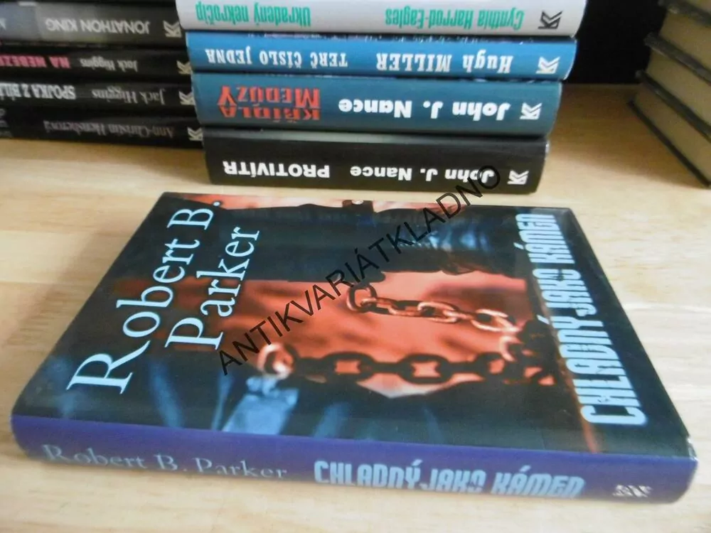 CHLADNÝ JAKO KÁMEN, ROBERT B. PARKER, **an