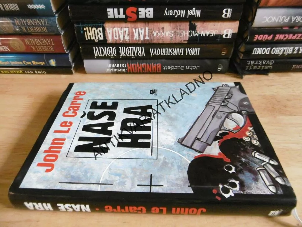 NAŠE HRA, JOHN LE CARRÉ, **an