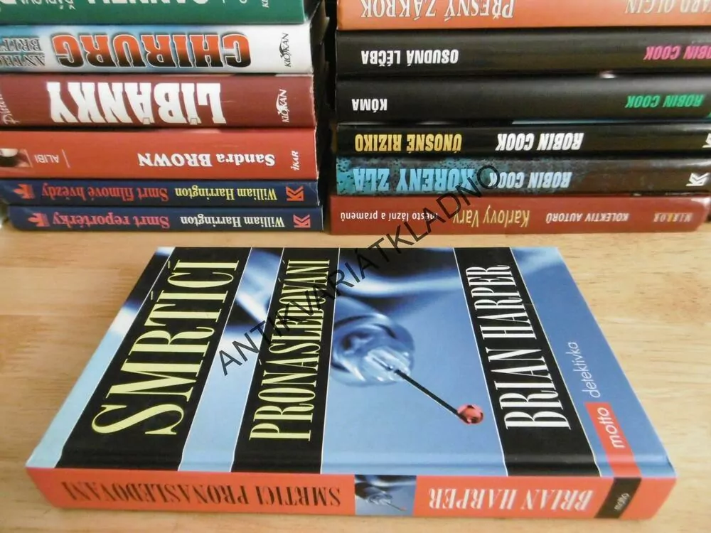 SMRTÍCÍ PRONÁSLEDOVÁNÍ, BRIAN HARPER, **an