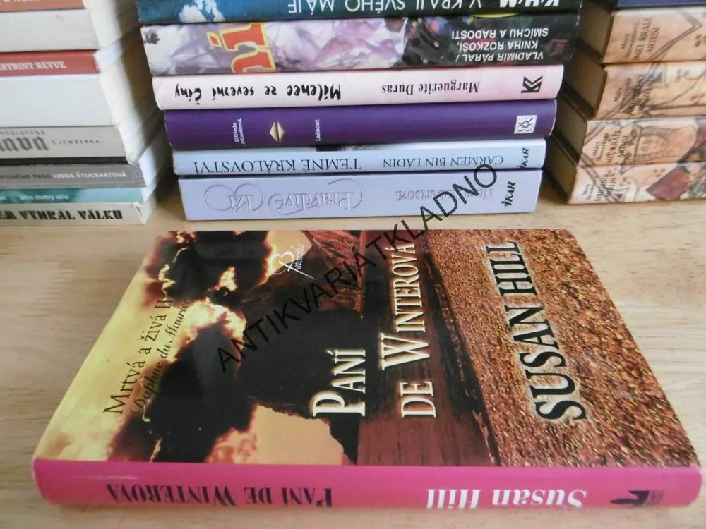 PANÍ DE WINTEROVÁ, SUSAN HILL, **an