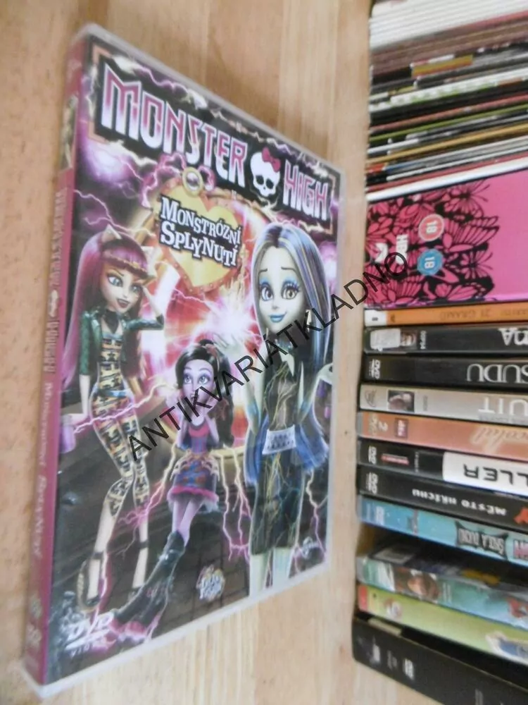 MONSTER HIGH, MONSTROZNÍ SPLYNUTÍ, DVD FILM