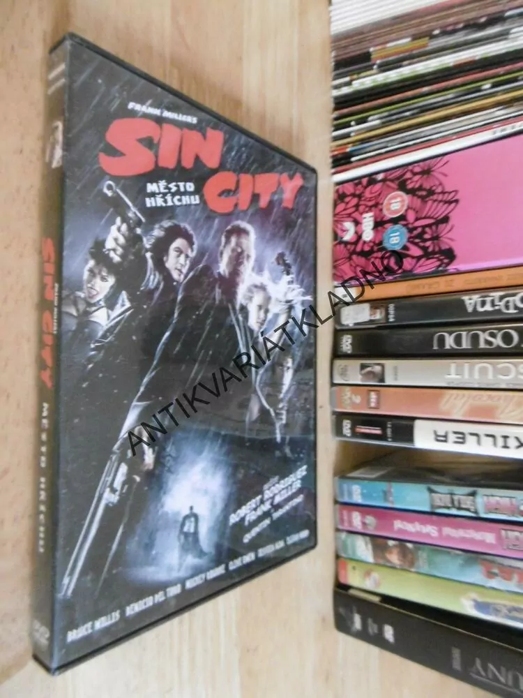 SIN CITY, MĚSTO HŘÍCHU,BRUCE WILLIS,TARANTINO, DVD FILM