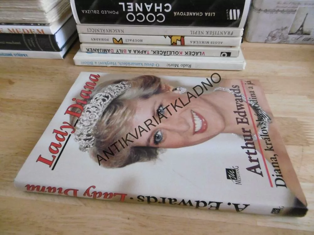 LADY DIANA, DIANA, KRÁLOVSKÁ RODINA A JÁ, ARTHUR EDWARDS, **an