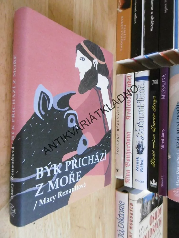 BÝK PŘICHÁZÍ Z MOŘE, MARY RENAULTOVÁ, **an