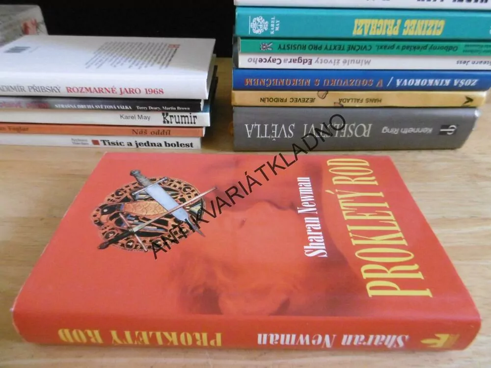 PROKLETÝ ROD, SHARAN NEWMAN, **an