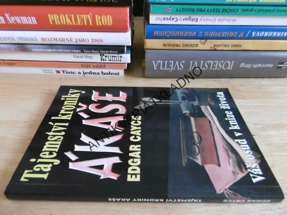 TAJEMSTVÍ KRONIKY ÁKÁŠE, EDGAR CAYCE, **an