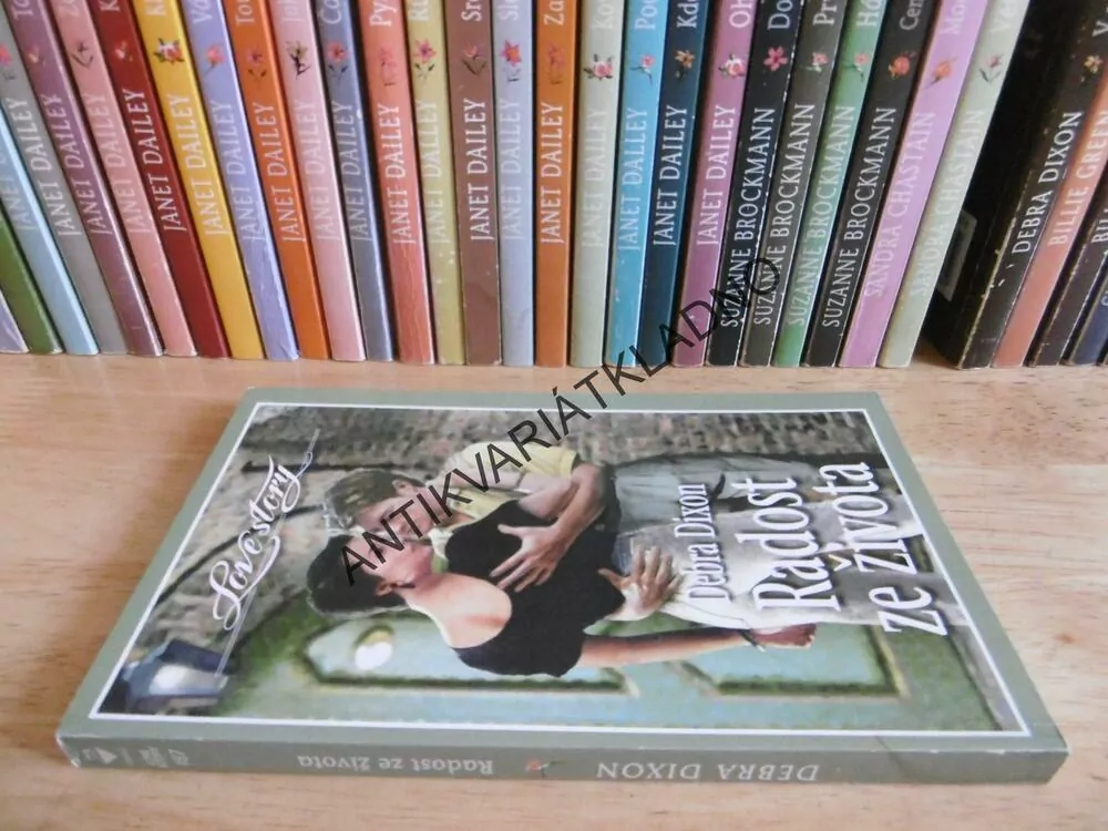 RADOST ZE ŽIVOTA, DEBRA DIXON, **an