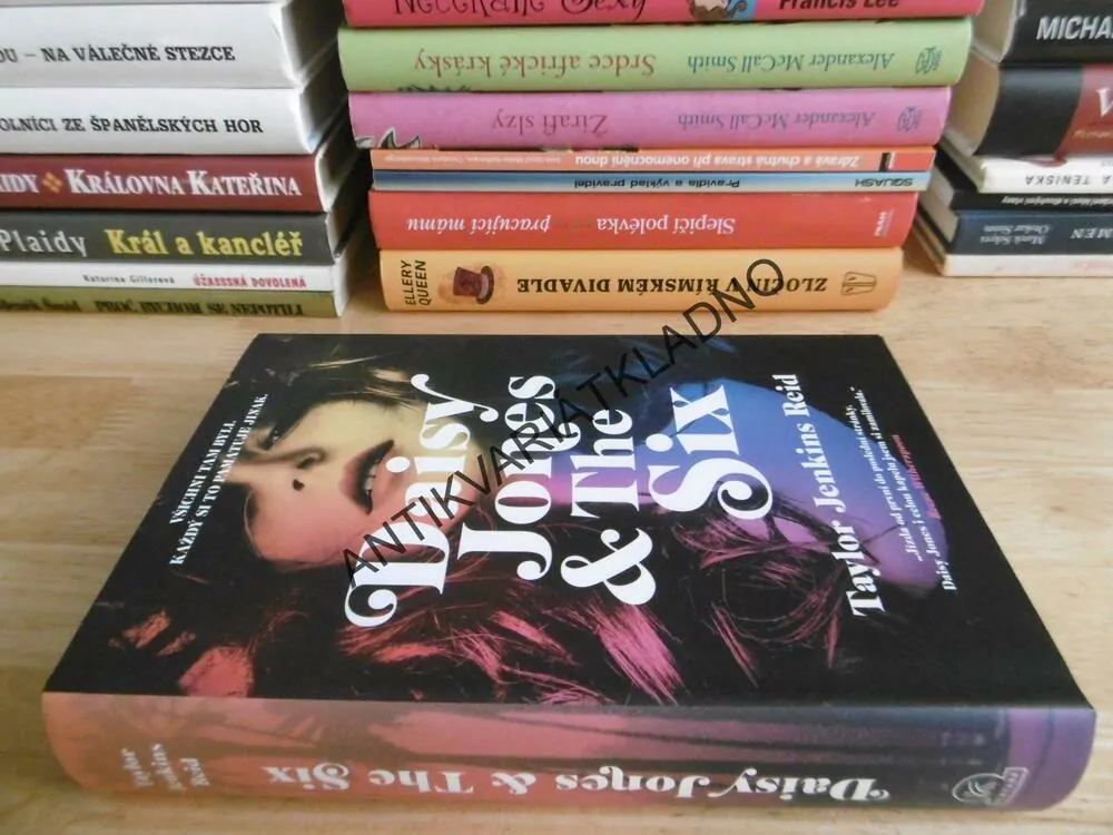 DAISY JONES A THE SIX, T.J.REID, **an