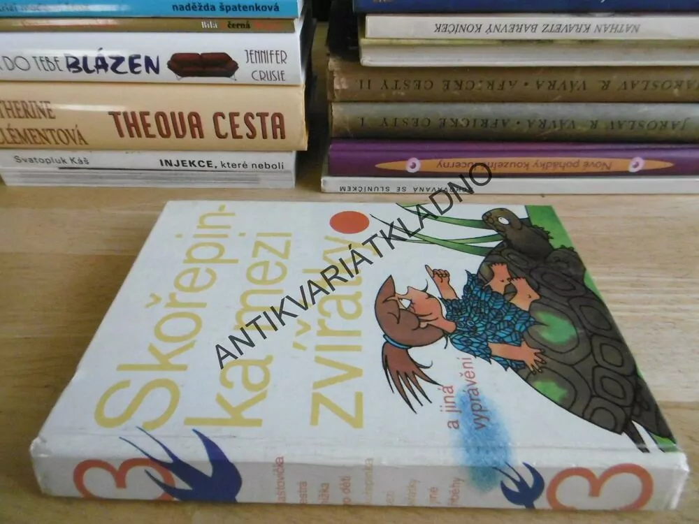 VLAŠTOVIČKA - PESTRÁ KNÍŽKA PRO DĚTI, SKOŘEPINKA MEZI ZVÍŘÁTKY, **an