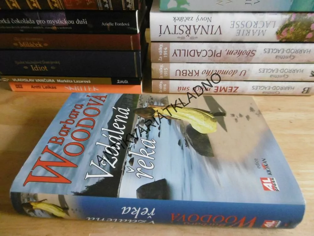 VZDÁLENÁ ŘEKA, BARBARA WOODOVÁ, **an