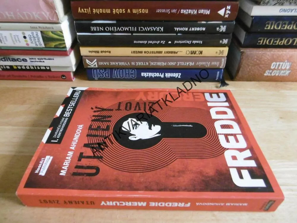 UTAJENÝ FREDDIE MERCURY, MARIAM AHUNDOVÁ, **an