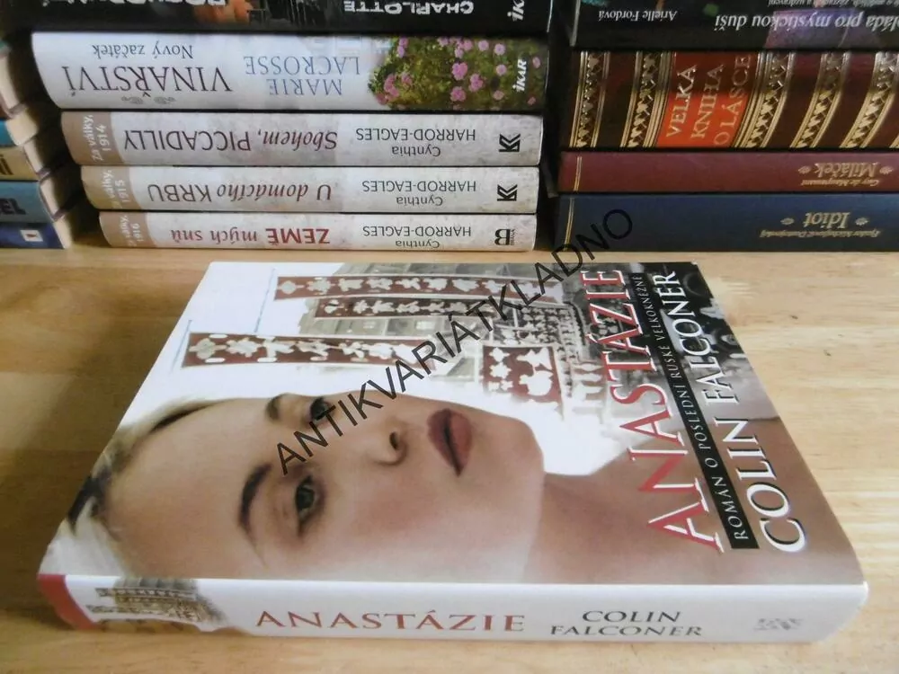 ANASTÁZIE, COLIN FALCONER, **an
