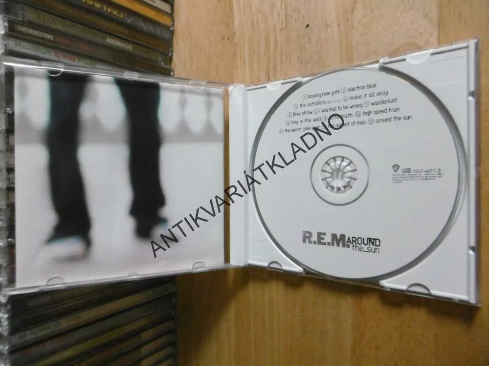 R. E. M., AROUND THE SUN, CD HUDBA