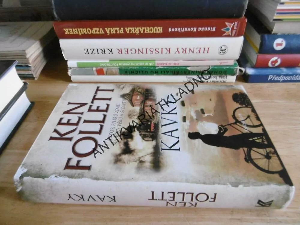 KAVKY, KEN FOLLETT, VÁLEČNÝ THRILLER, **an