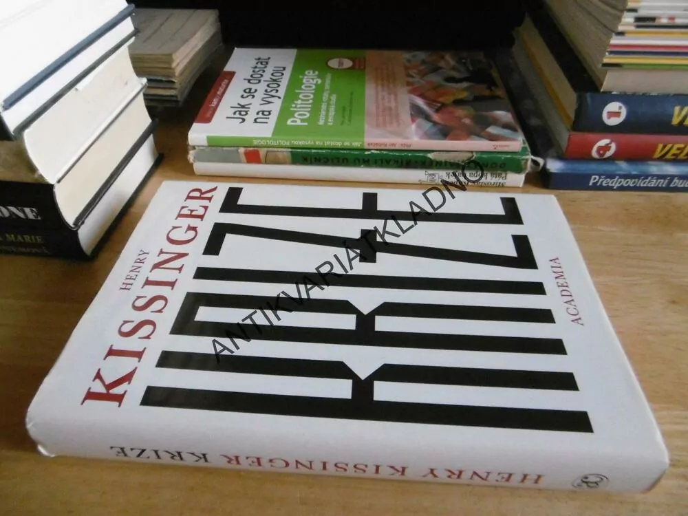 KRIZE, HENRY KISSINGER, **an