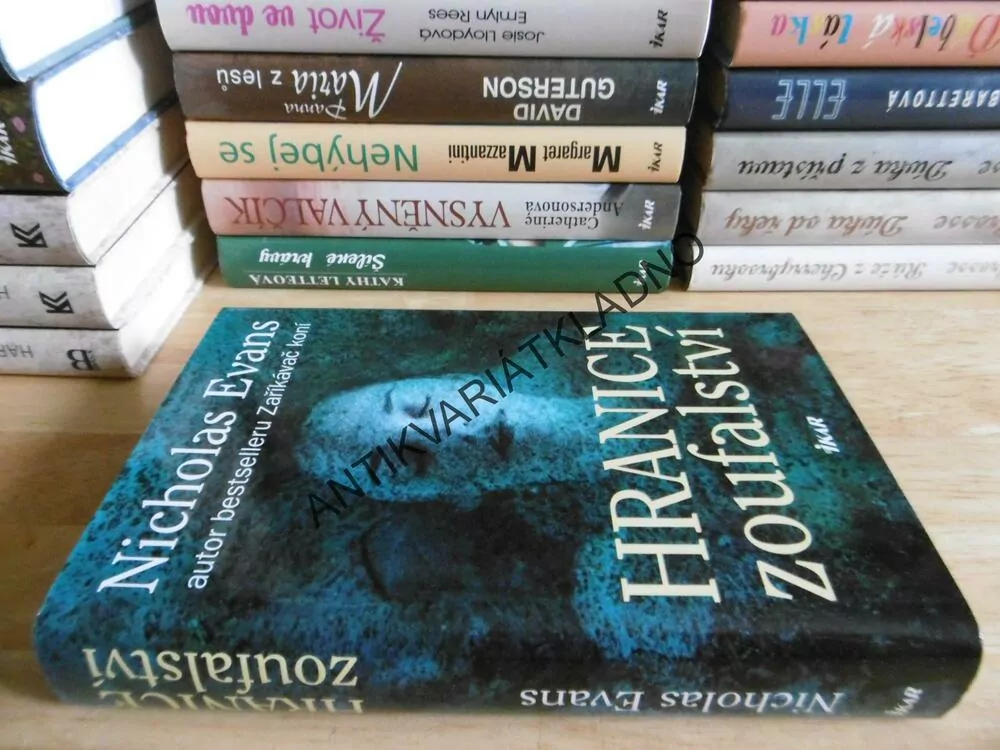HRANICE ZOUFALSTVÍ, NICHOLAS EVANS, **an