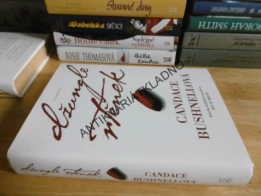 DŽUNGLE RTĚNEK, CANDANCE BUSHNELLOVÁ, **an