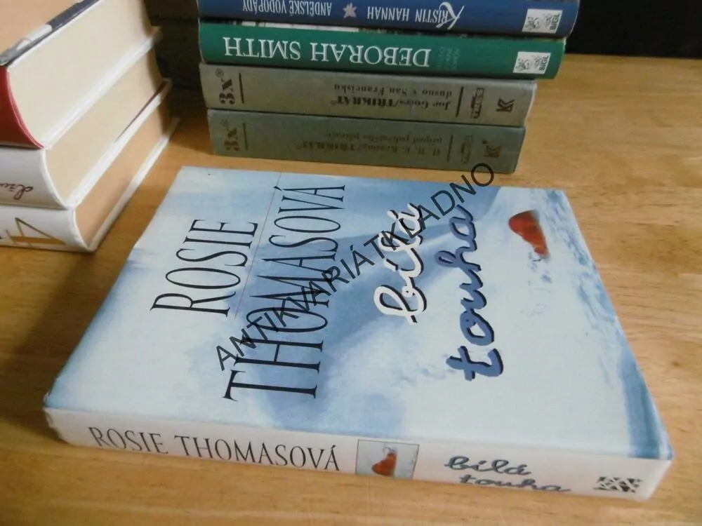 BÍLÁ TOUHA, ROSIE THOMASOVÁ, **an