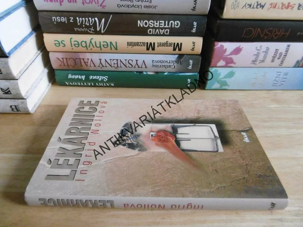 LÉKÁRNICE, INGRID NOLLOVÁ, **an