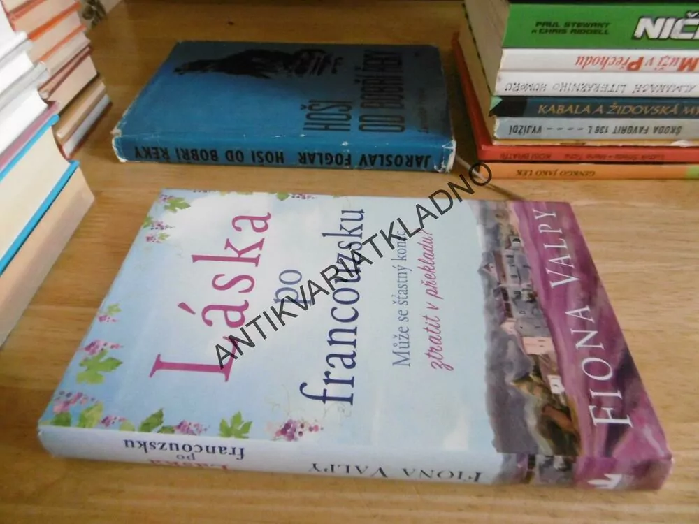 LÁSKA PO FRANCOUZSKU, FIONA VALPY, **an