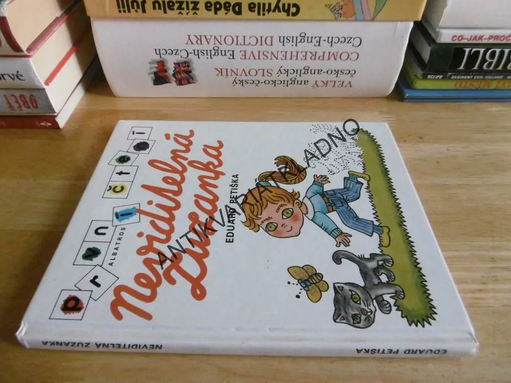 NEVIDITELNÁ ZUZANKA, PRVNÍ ČTENÍ, EDUARD PETIŠKA, HELENA ZMATLÍKOVÁ, **an