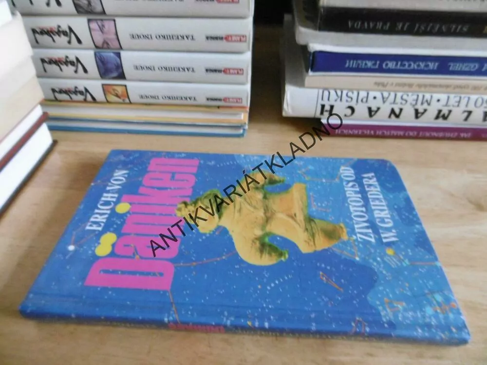 ŽIVOTOPIS OD W. GRIEDERA, ERICH VON DÄNIKEN, **an
