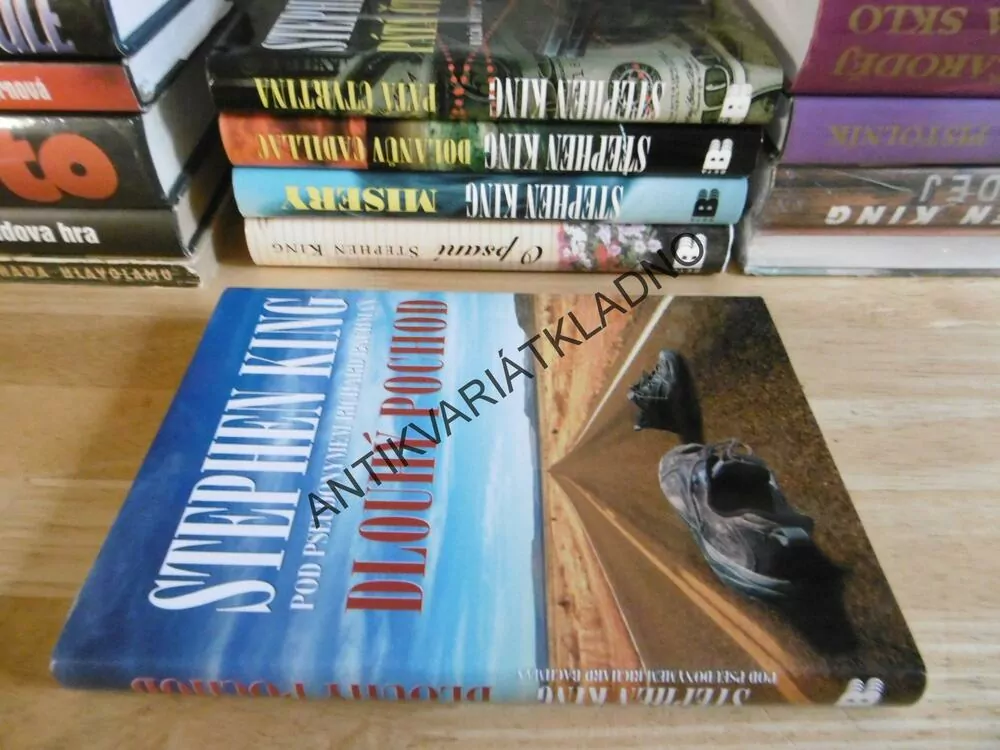 DLOUHÝ POCHOD, STEPHEN KING, RICHARD BACHMAN, **an