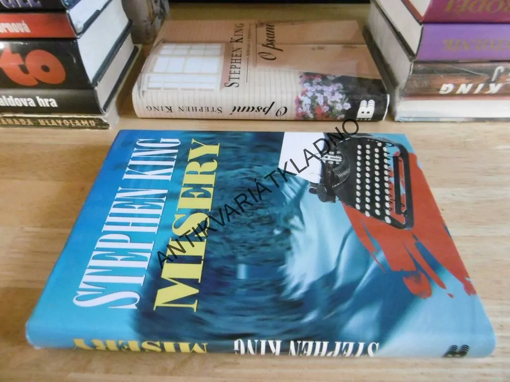 MISERY, STEPHEN KING, **an