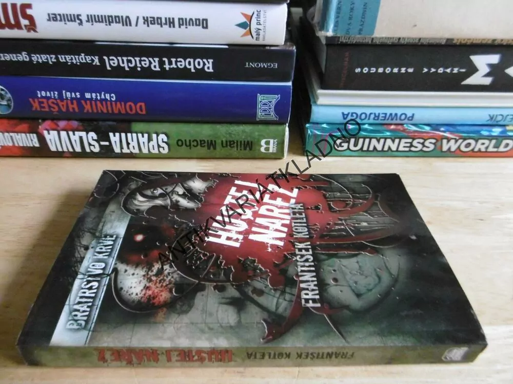 HUSTEJ NÁŘEZ, BRATRSTVO KRVE, FRANTIŠEK KOTLETA, **an