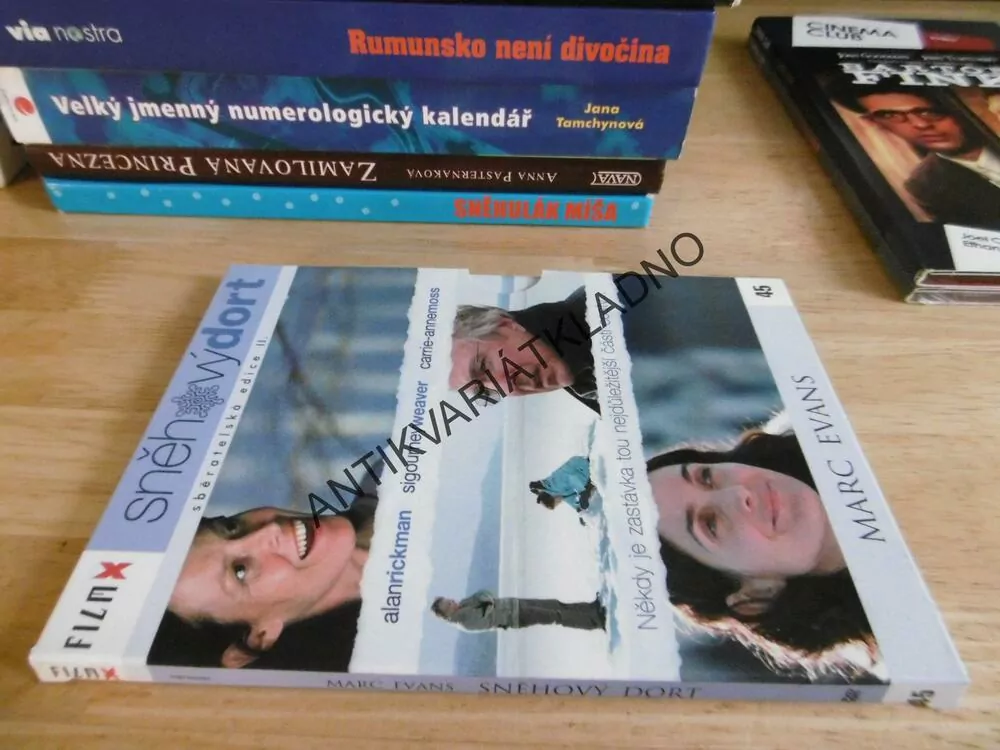 SNĚHOVÝ DORT, DVD FILM 