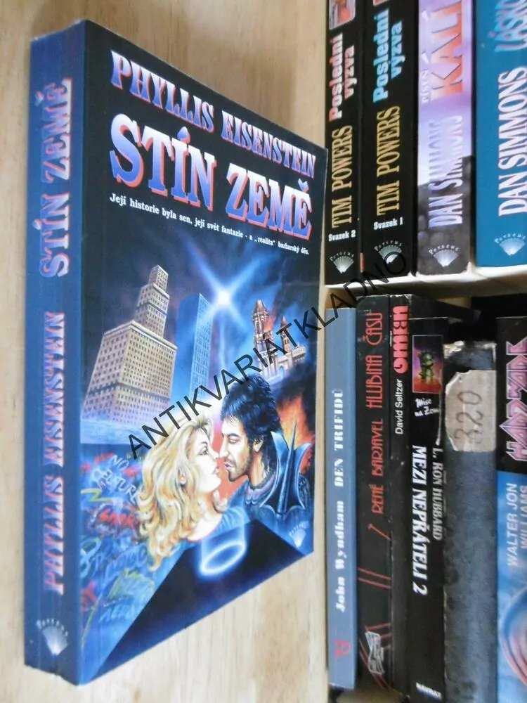 STÍN ZEMĚ, PHYLLIS EISENSTEIN, **an