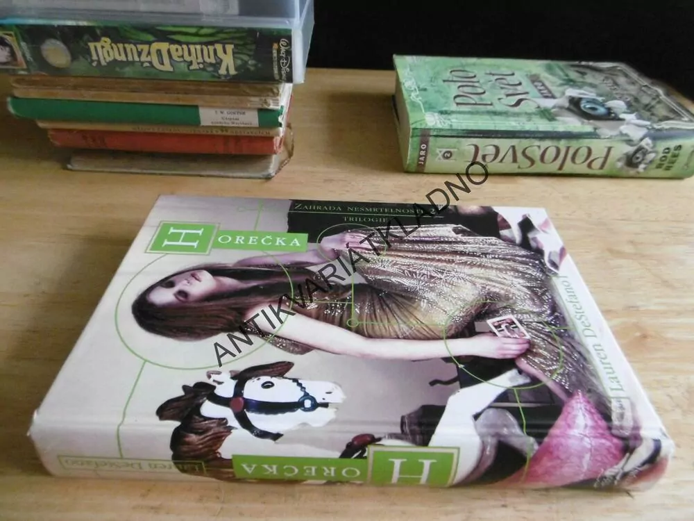 HOREČKA, LAUREN DESTEFANO, **an