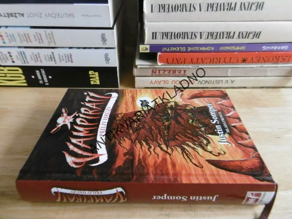 VAMPIRÁTI, PŘÍLIV HRŮZY, JUSTIN SOMPER, **an