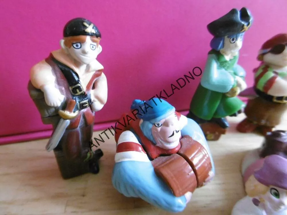 FIGURKA KINDER - PIRÁTI, 5 KUSŮ