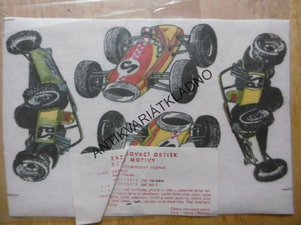 ZAŽEHLOVACVÍ OBTISK LÁTKOVÝ NA TRIČKA, FORMULE,