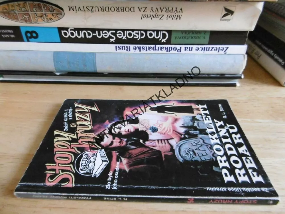 STOPY HRŮZY 94 - PROKLETÍ RODINY FEARŮ, R.L.STINE