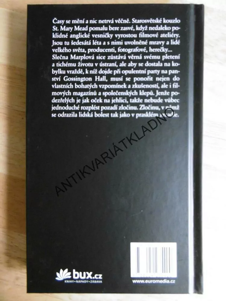 PRASKLÉ ZRCADLO, AGATHA CHRISTIE, **an