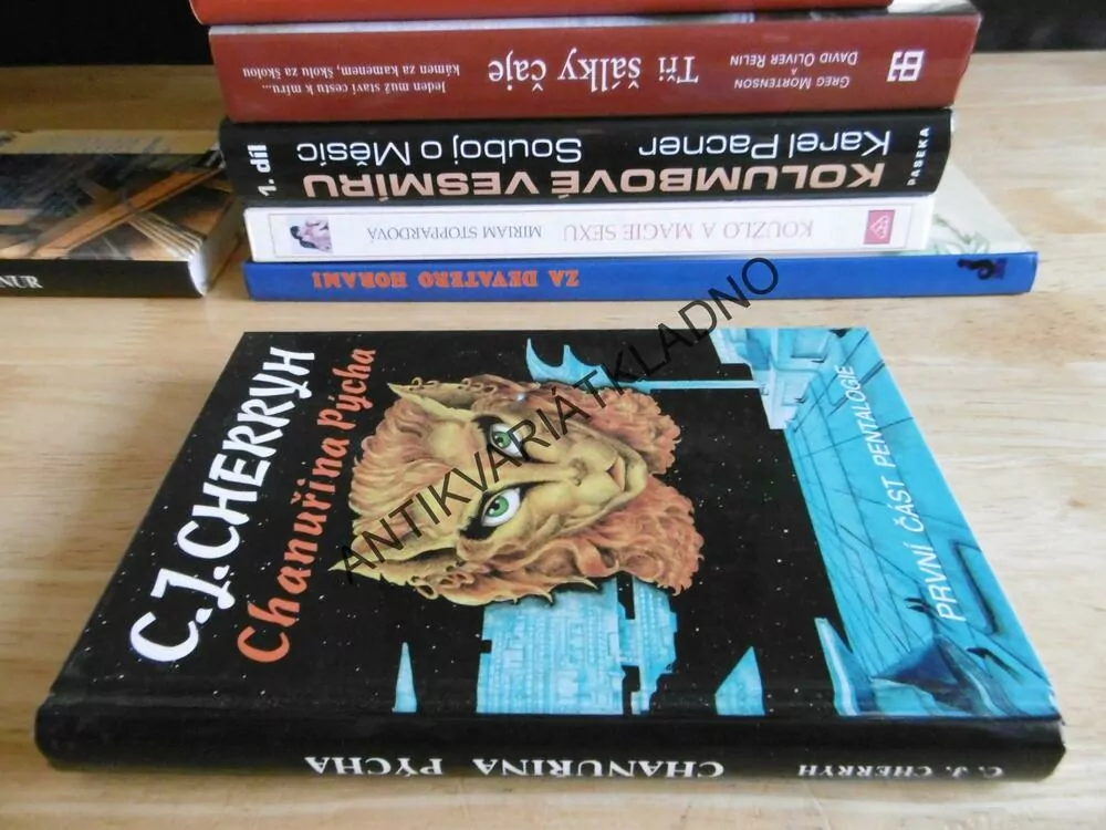 CHANUŘINA PÝCHA, C. J. CHERRYH, **an