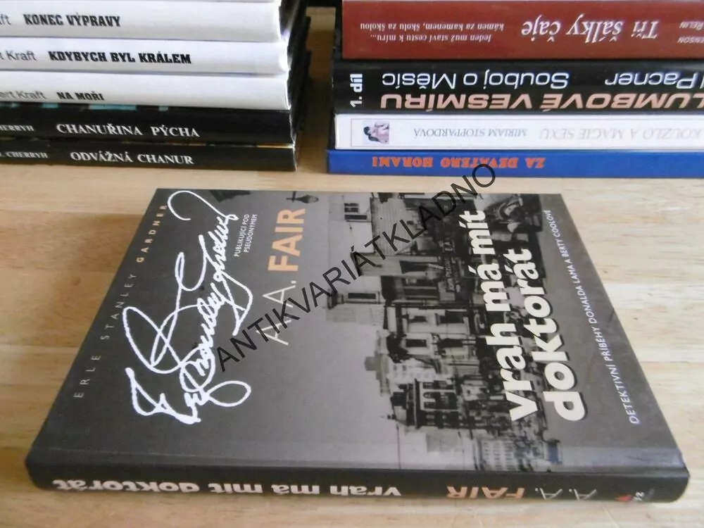 VRAH MÁ MÍT DOKTORÁT, A. A. FAIR, **an