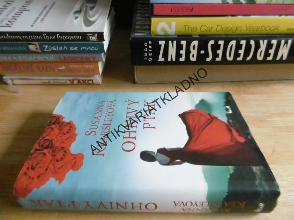 OHNIVÝ PTÁK, SUSANNA KEARSLEYOVÁ, **an
