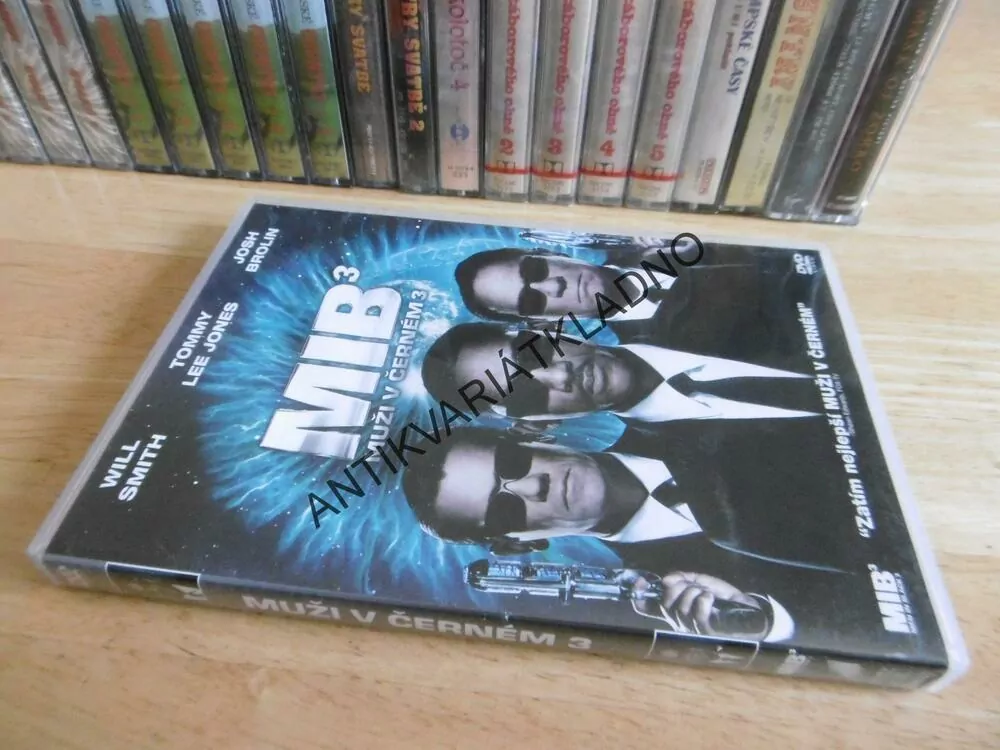 MUŽI V ČERNÉM III, DVD FILM