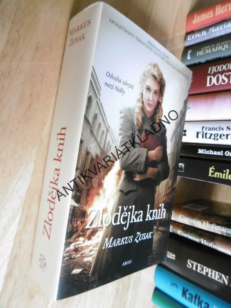 ZLODĚJKA KNIH, MARKUS ZUSAK