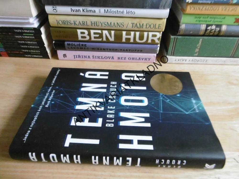 TEMNÁ HMOTA, BLAKE CROUCH, **an