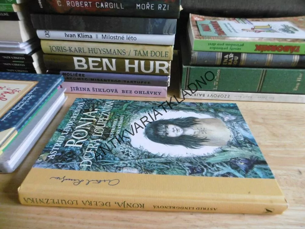 RONJA, DCERA LOUPEŽNÍKA, ASTRID LINDGRENOVÁ, **an